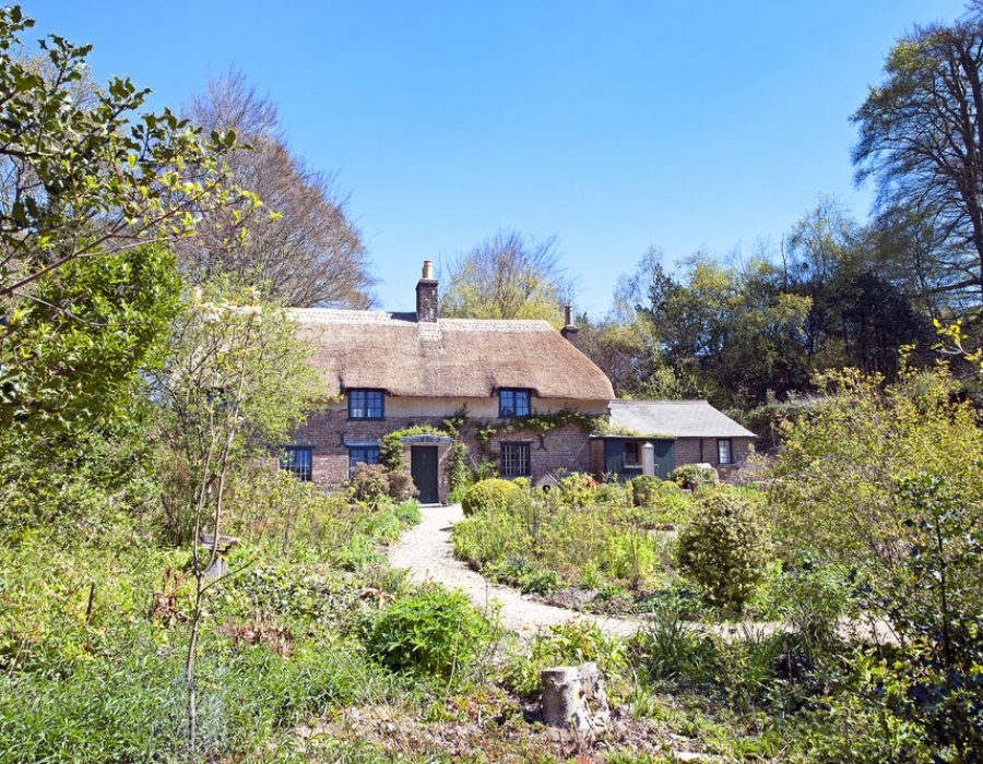 homas hardy's cottage and garden, English countryside architecture, Dorset, England